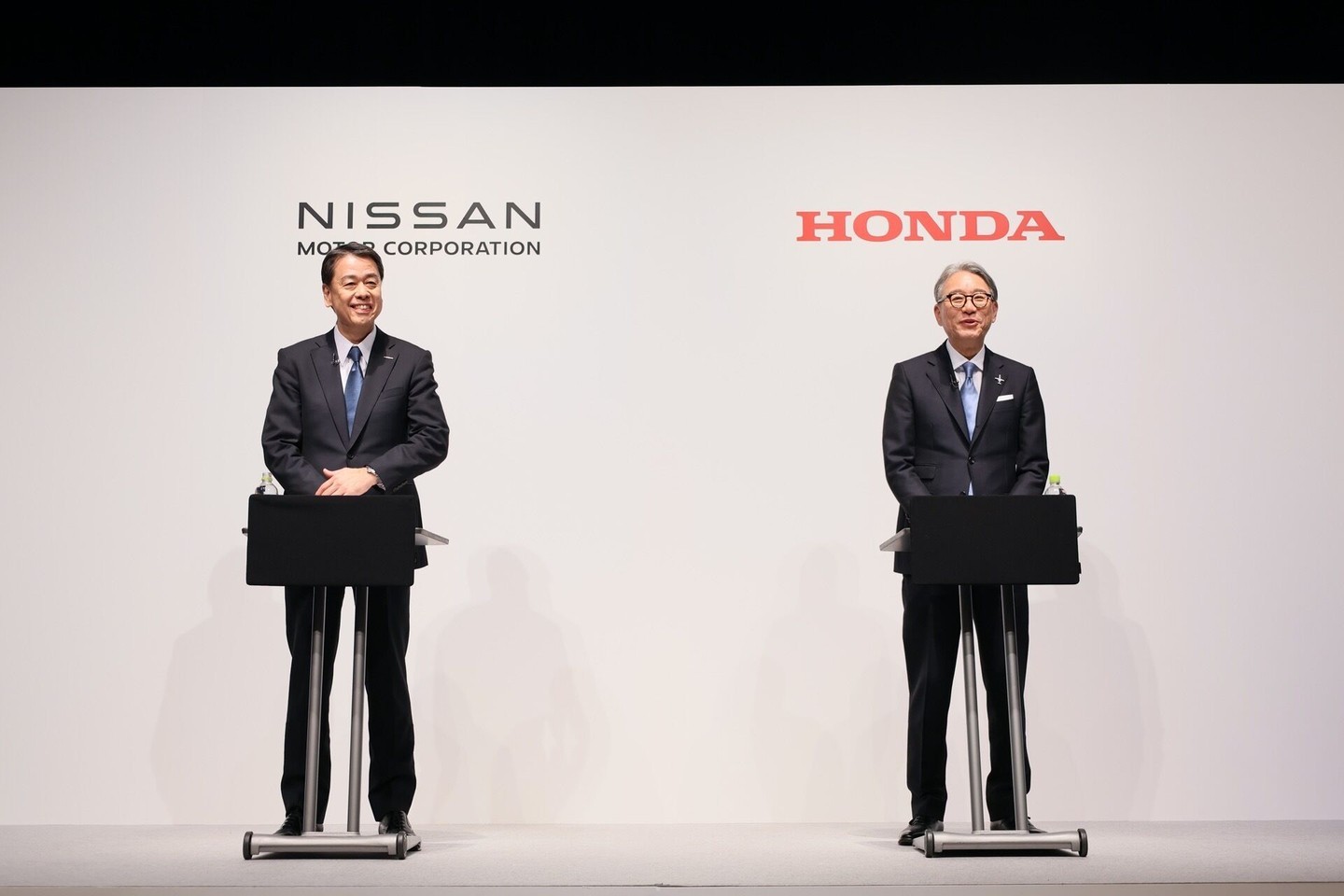 Honda Nissan จ่อเจรจาควบรวม