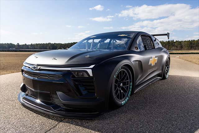 เชฟโรเลตเปิดตัว Blazer EV.R ลุย NASCAR